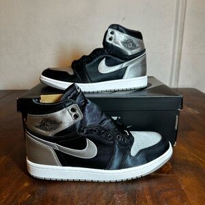 Air Jordan 1 Retro High OG Satin Shadow Size 10W 8.5M Brand New